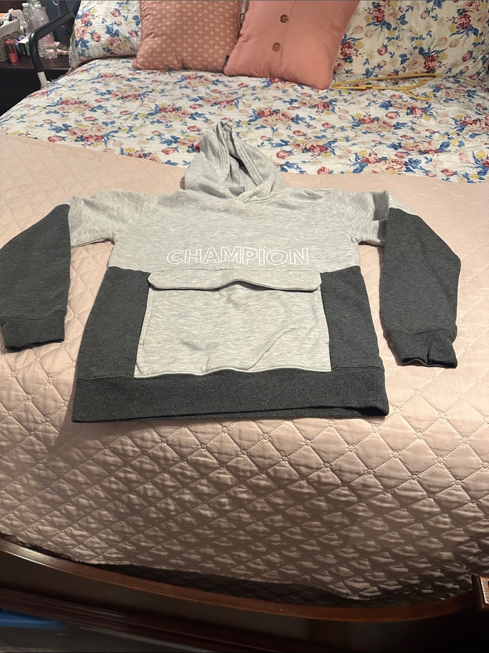 Champion Two-Tone Gray Pullover Hoodie with Front Pocket